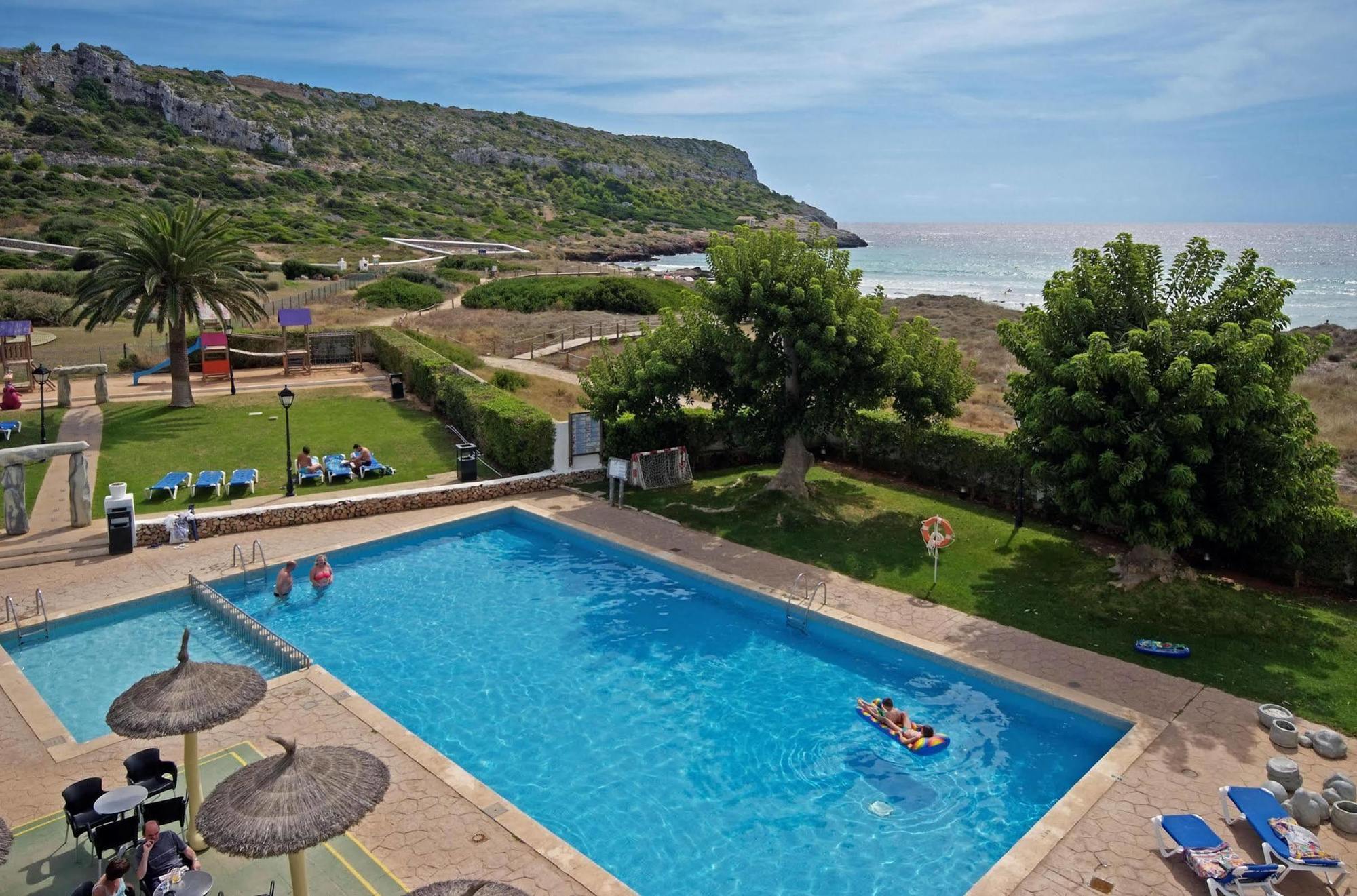 Sol Milanos Pingueinos Hotel Son Bou Facilities photo